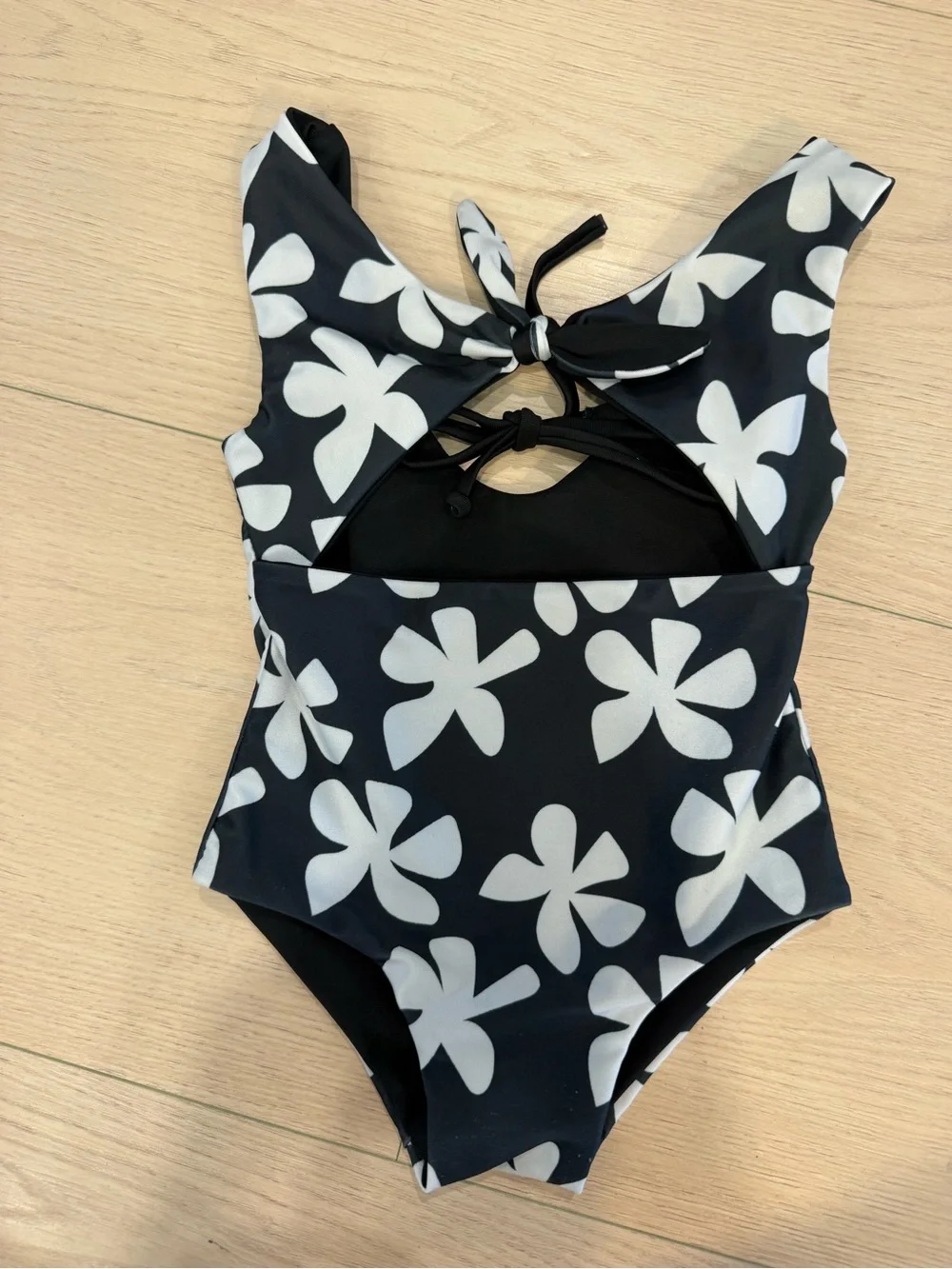 Girls' Black Floral Tie-Back One-Piece Swimsuit | 0/1